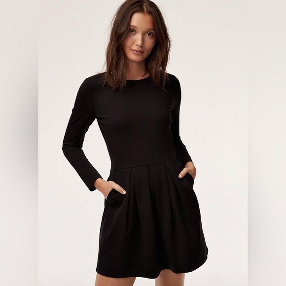 Aritzia Dresses & Skirts - 🖤 SUNDAY BEST (ARITZIA) Tartine Long-Sleeved Black Dress. Size 00. Great Cond!